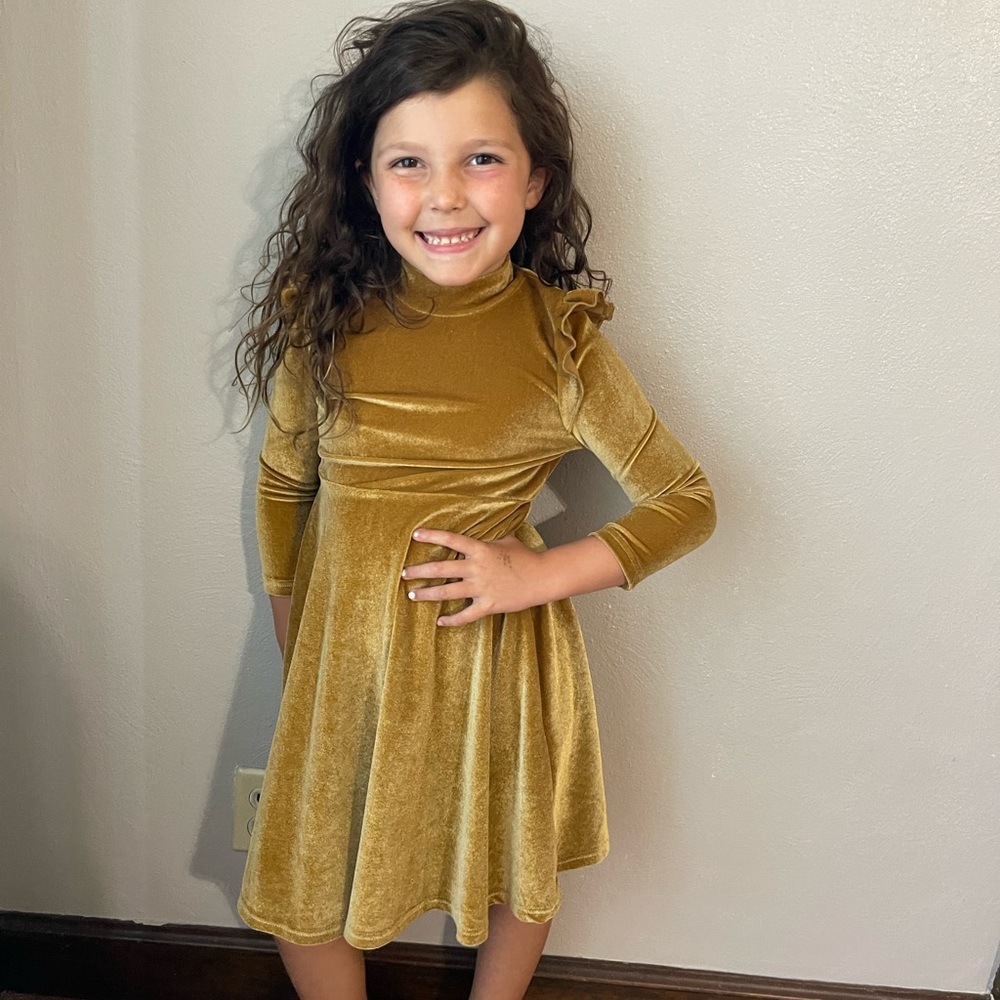 Ivy City Co La La Lady Dress in Gold Kids 4/5t